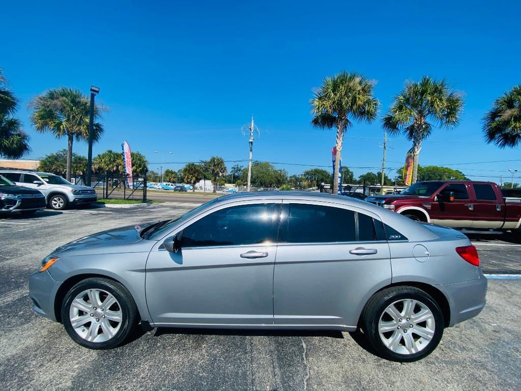 Thumbnail image of 2013 Chrysler 200 at New World Auto, LLC