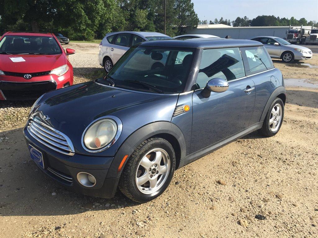 Thumbnail image of 2010 MINI Cooper at Pierce County Auto