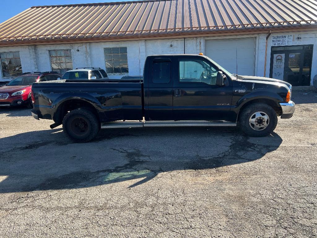 Thumbnail image of 2000 Ford F-350 Super Duty at Takrourin Motors LLC