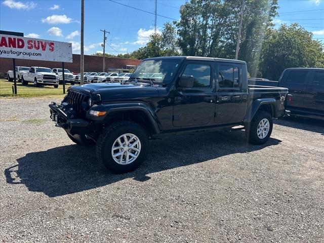 Thumbnail image of 2023 Jeep Gladiator at Dick Bailey Motors