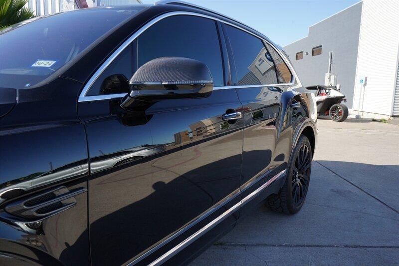 Thumbnail image of 2017 Bentley Bentayga at Barrett Auto Gallery LLC
