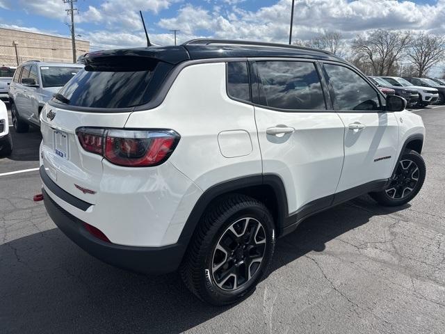 Thumbnail image of 2020 Jeep Compass at Golling Chrysler Dodge Jeep Ram of Roseville
