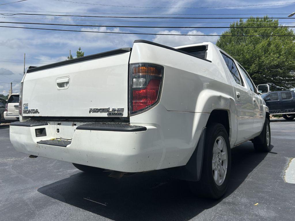 Thumbnail image of 2006 Honda Ridgeline at AUTOS AND MORE INC
