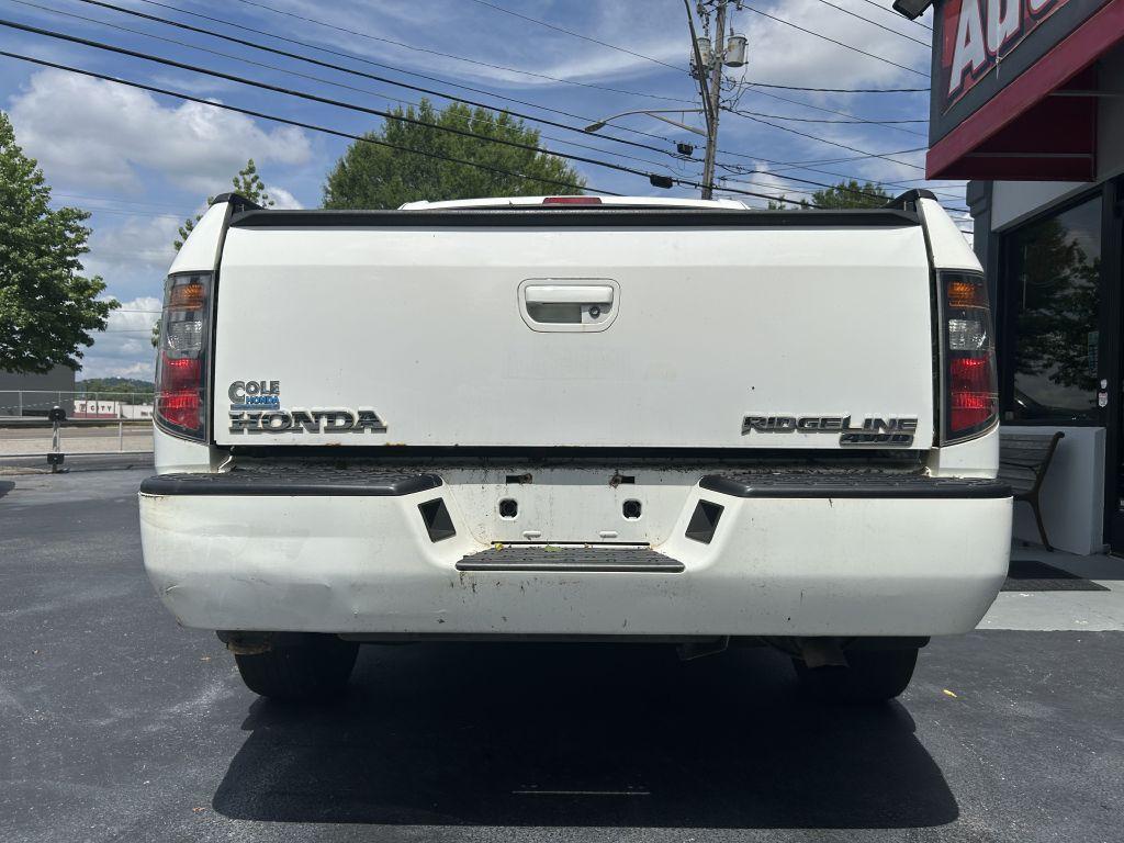 Thumbnail image of 2006 Honda Ridgeline at AUTOS AND MORE INC