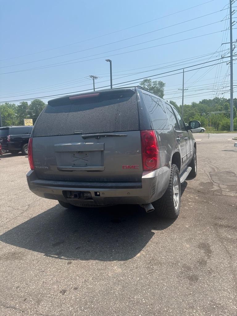 Thumbnail image of 2012 GMC Yukon at R & R CAR COMPANY