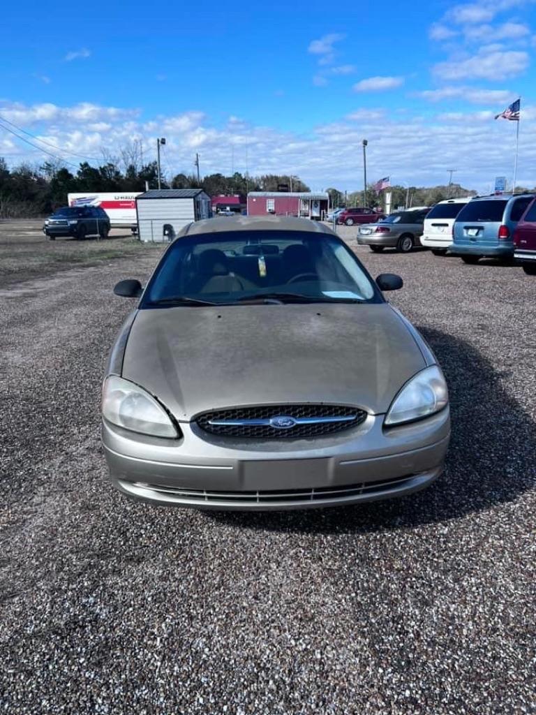 Thumbnail image of 2000 Ford Taurus at Chads of Hartford, AL