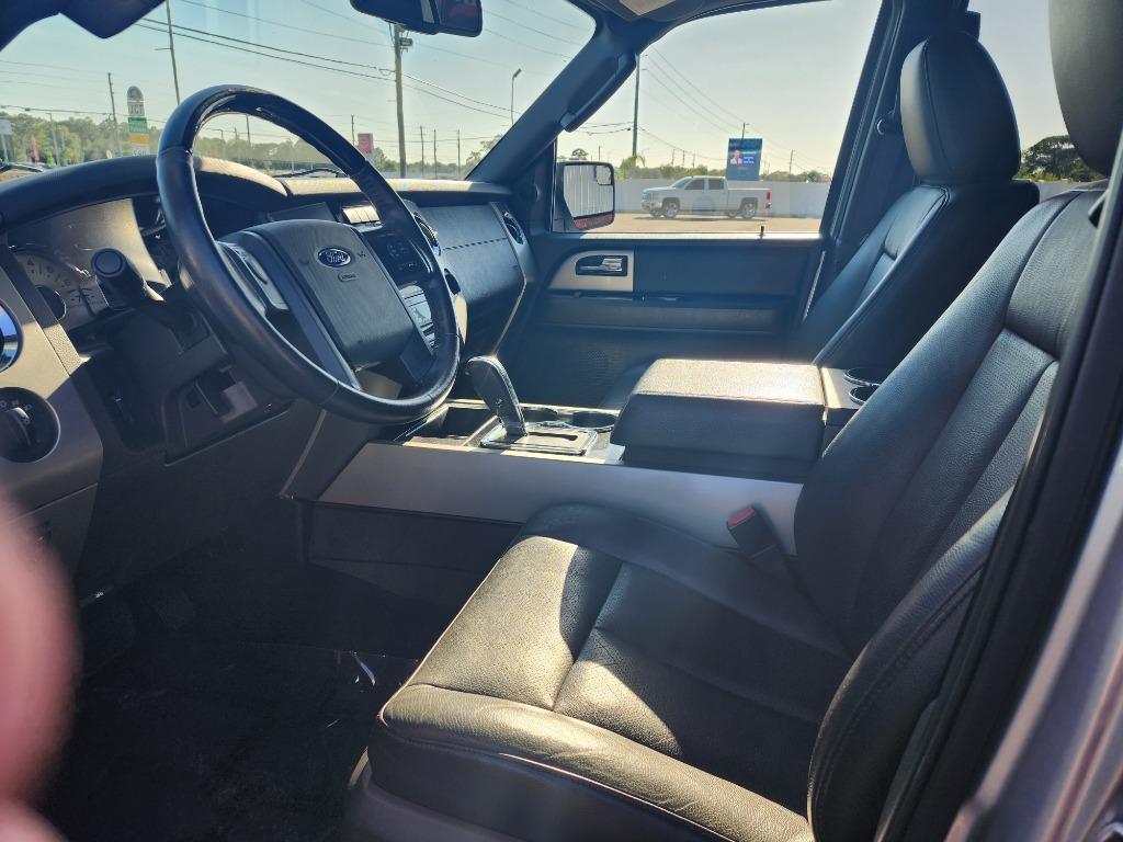 Thumbnail image of 2014 Ford Expedition at SUNCOAST AUTO OUTLET