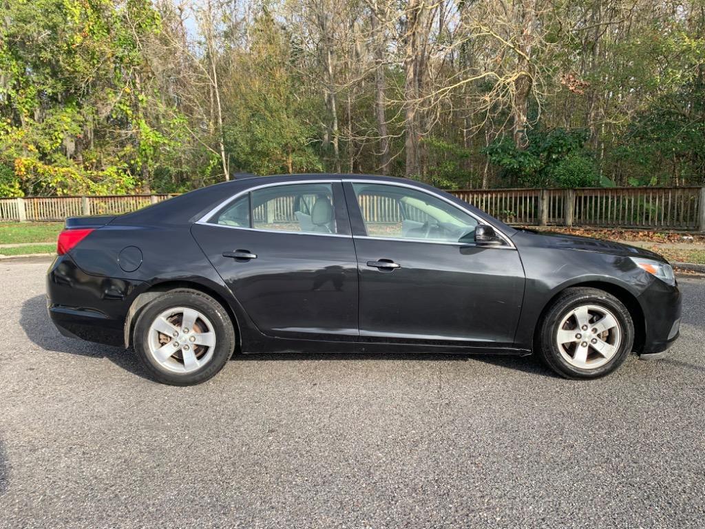 Thumbnail image of 2015 Chevrolet Malibu at KC United Auto, LLC