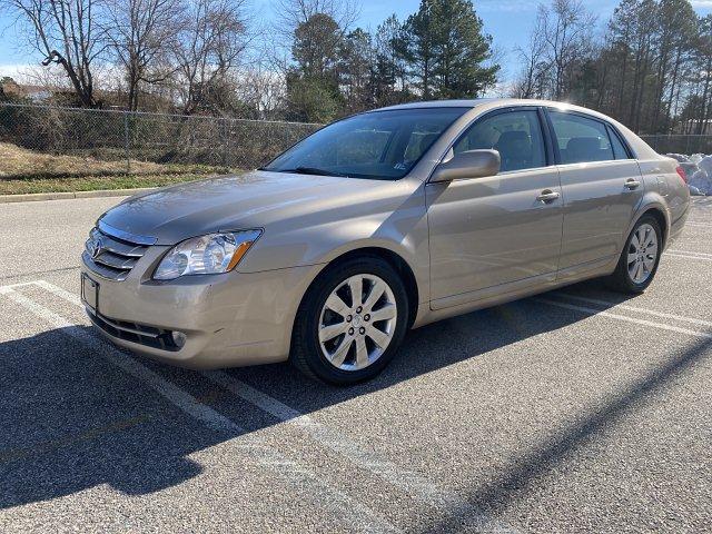 Thumbnail image of 2005 Toyota Avalon at AUTO MART INC