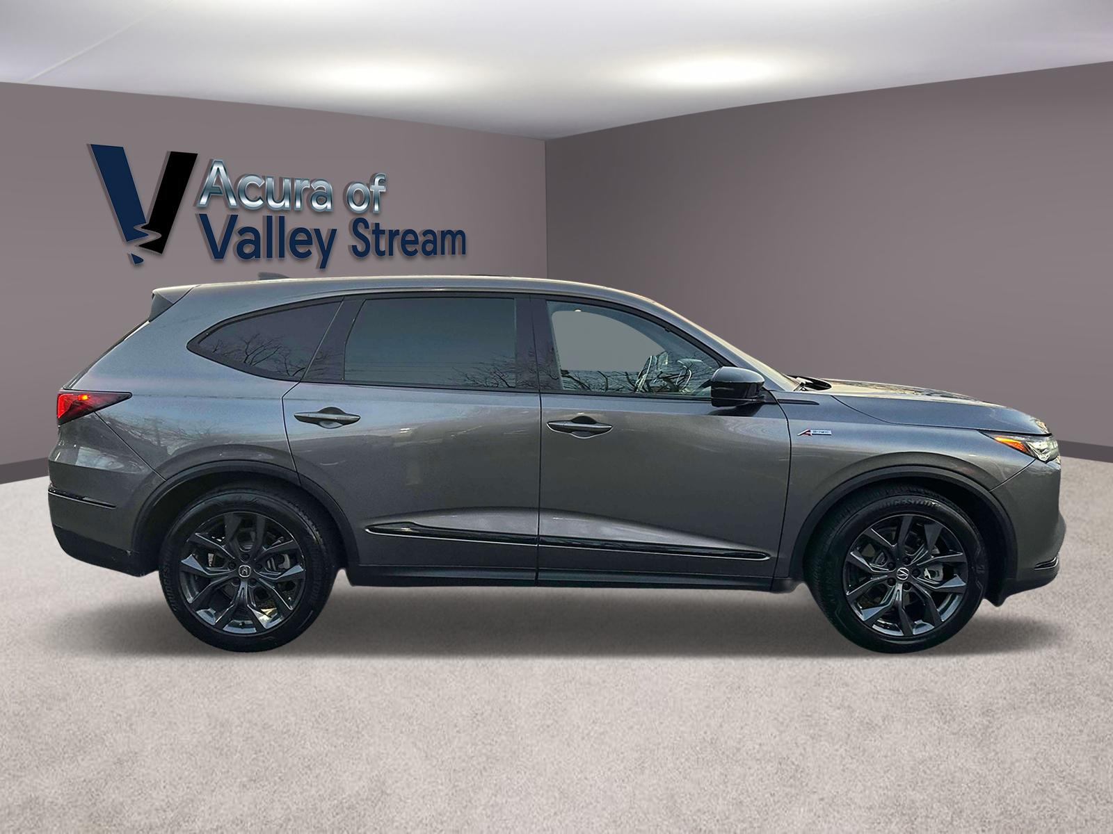 Thumbnail image of 2023 Acura MDX at Acura of Valley Stream