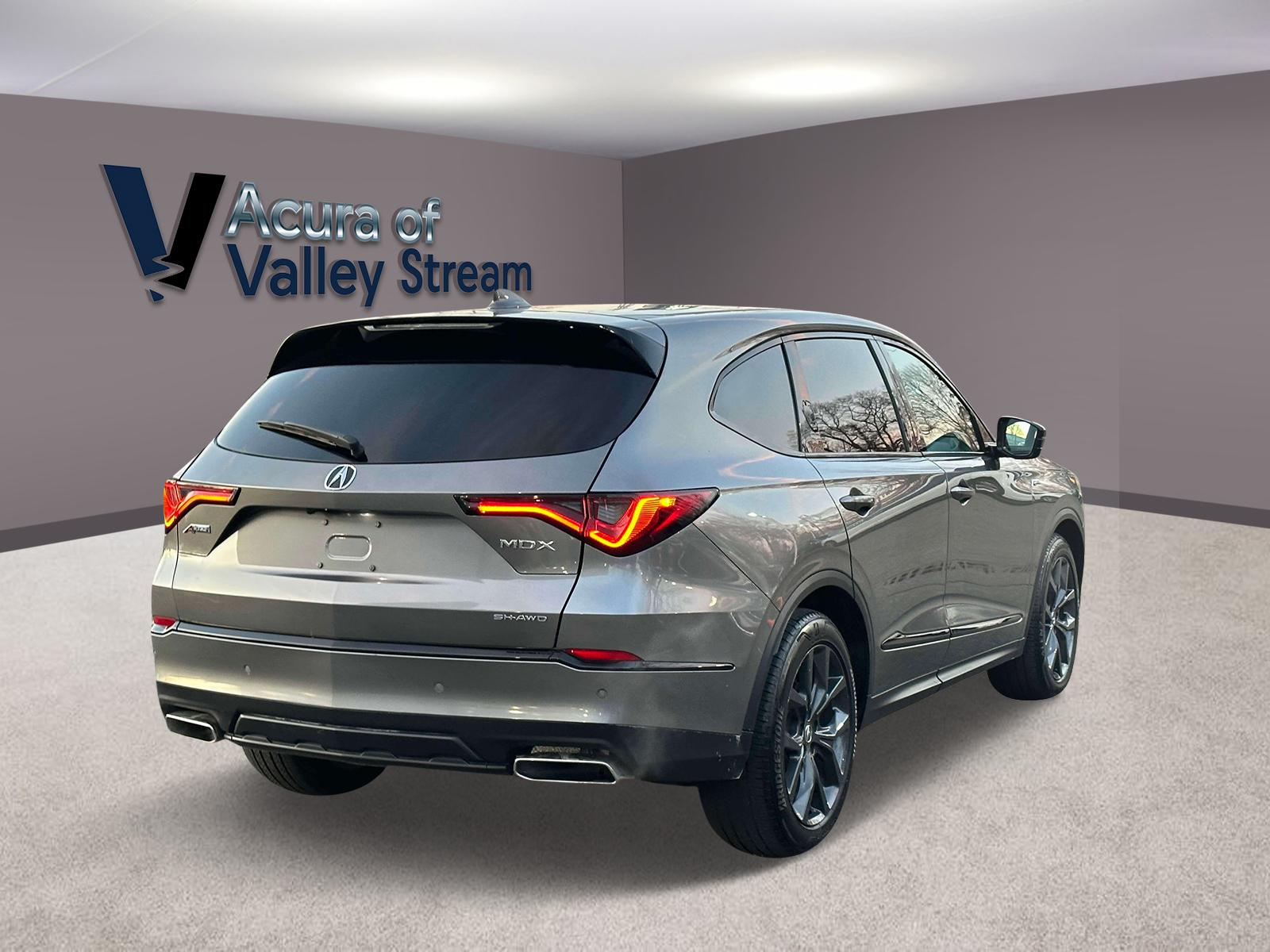 Thumbnail image of 2023 Acura MDX at Acura of Valley Stream
