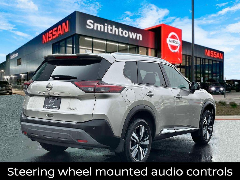Thumbnail image of 2021 Nissan Rogue at Smithtown Nissan