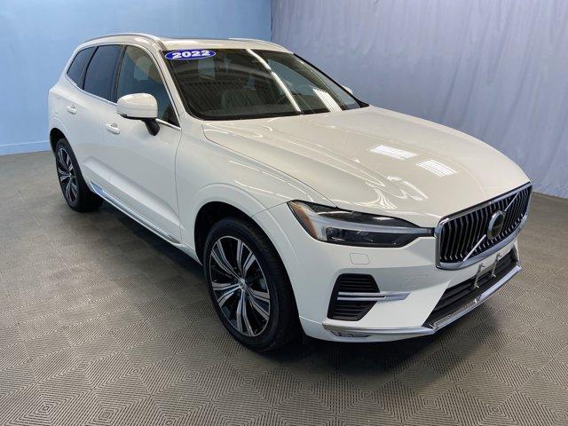 Thumbnail image of 2022 Volvo XC60 at Gengras Volvo