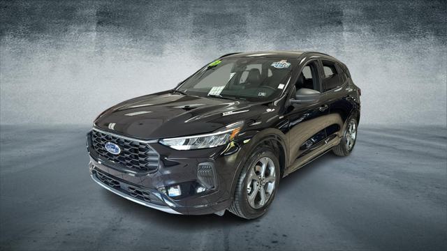 Thumbnail image of 2023 Ford Escape at Car Connection Superstore