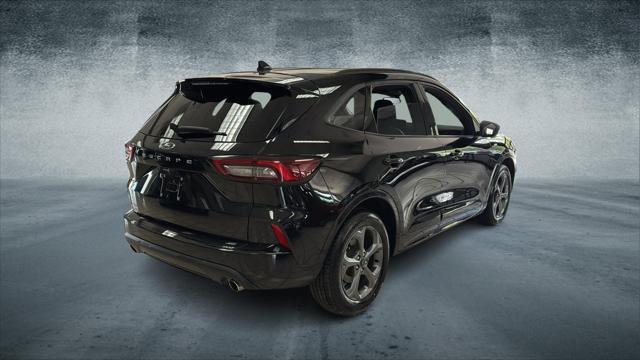 Thumbnail image of 2023 Ford Escape at Car Connection Superstore