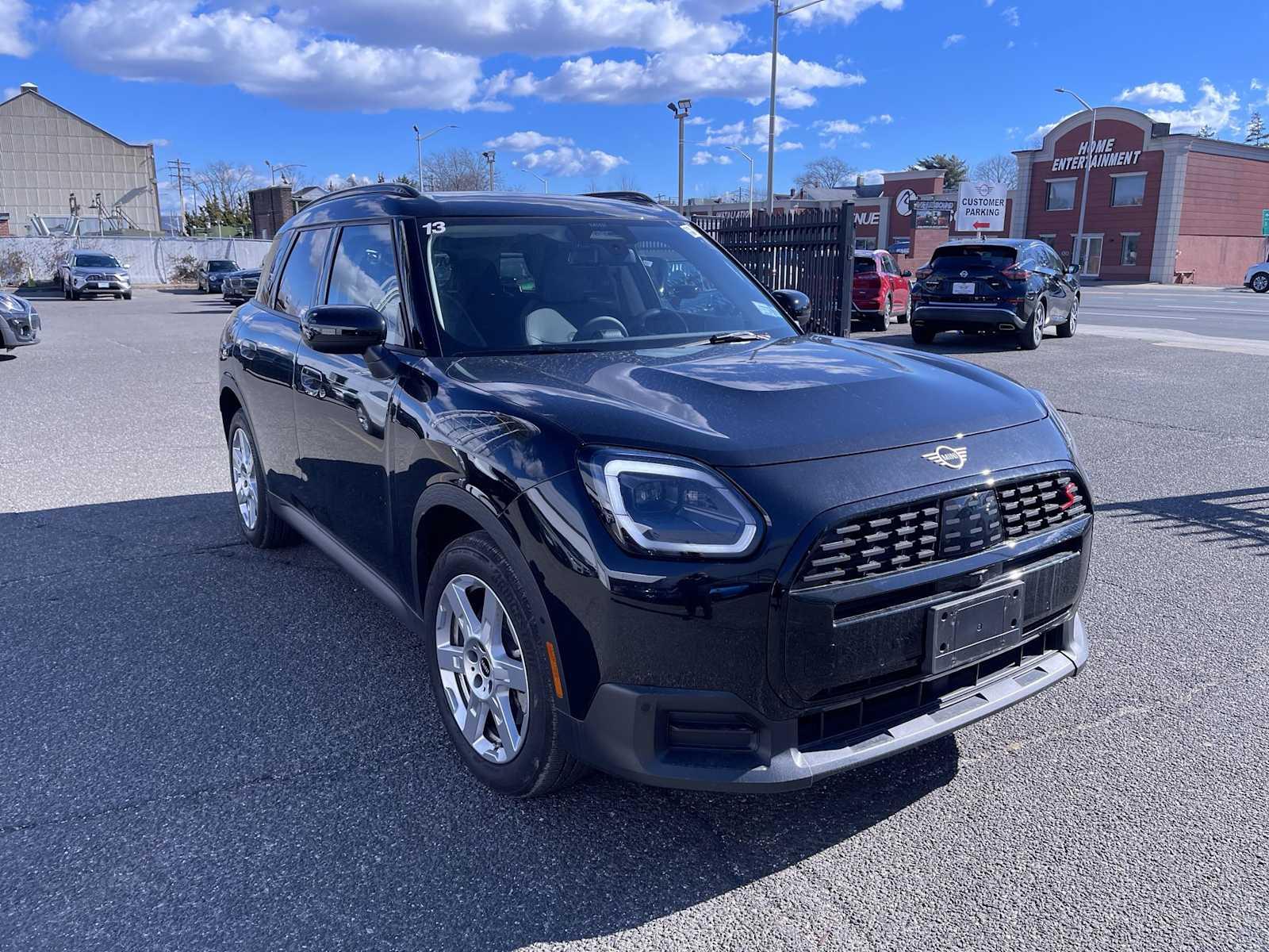 Thumbnail image of 2025 MINI Countryman at BMW Mini of Freeport