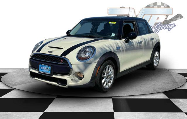 Thumbnail image of 2018 MINI Hardtop 4 Door at South Shore Subaru