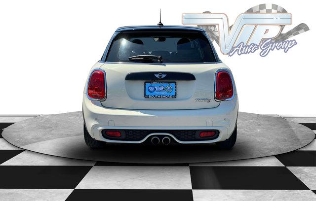 Thumbnail image of 2018 MINI Hardtop 4 Door at South Shore Subaru