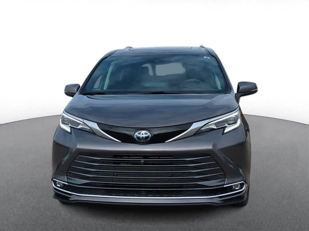 Thumbnail image of 2021 Toyota Sienna at Suburban Chrysler Dodge Jeep Ram of Troy