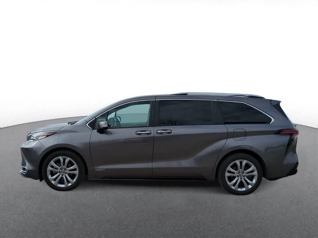 Thumbnail image of 2021 Toyota Sienna at Suburban Chrysler Dodge Jeep Ram of Troy