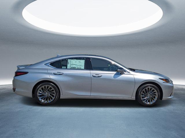 Thumbnail image of 2025 Lexus ES 300h at Hilton Head Lexus