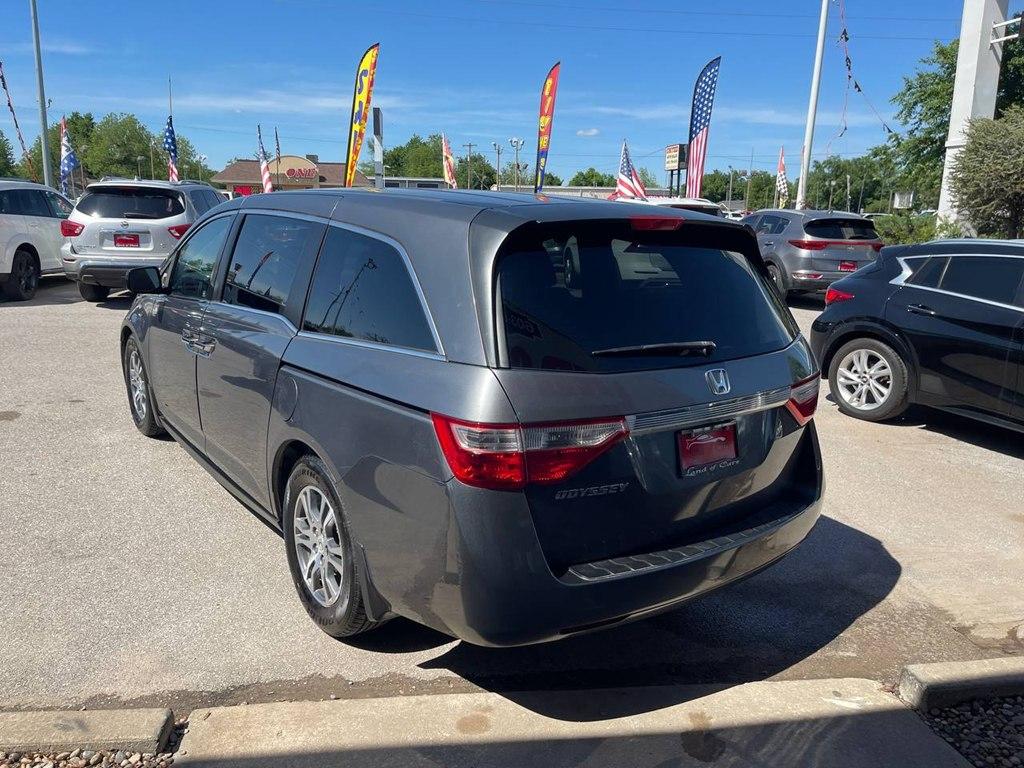Thumbnail image of 2012 Honda Odyssey at LAND OF CARS