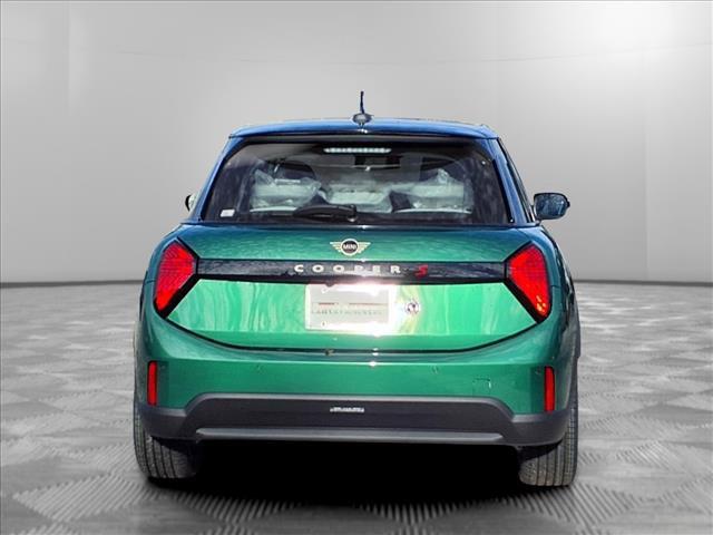 Thumbnail image of 2025 MINI Hardtop 4 Door at MiniOfTheMainline of Bala Cynwyd, PA