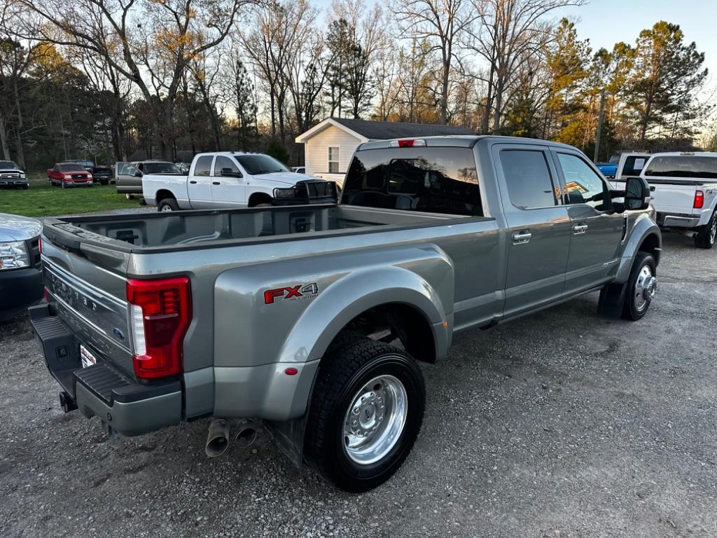 Thumbnail image of 2019 Ford F-450 Super Duty at Truck Kings Auto Sales Inc.