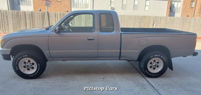 Thumbnail image of 1995 Toyota Tacoma at Pittstop Cars