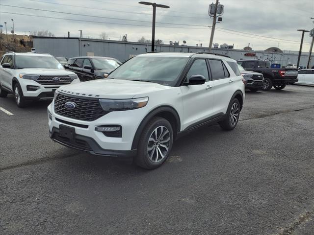Thumbnail image of 2023 Ford Explorer at Smart Ford
