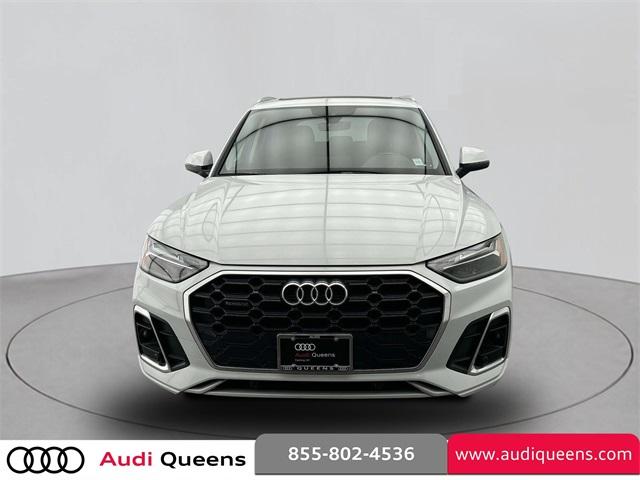 Thumbnail image of 2022 Audi Q5 at Audi Queens