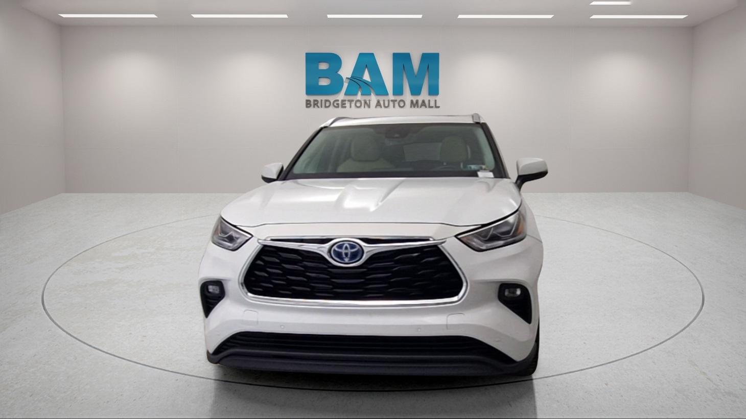 Thumbnail image of 2022 Toyota Highlander Hybrid at Bridgeton Auto Mall