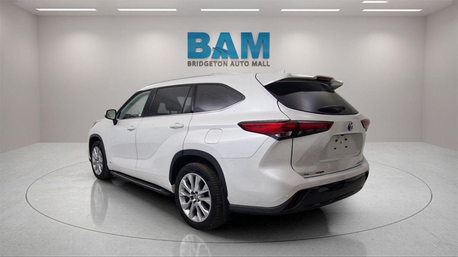 Thumbnail image of 2022 Toyota Highlander Hybrid at Bridgeton Auto Mall
