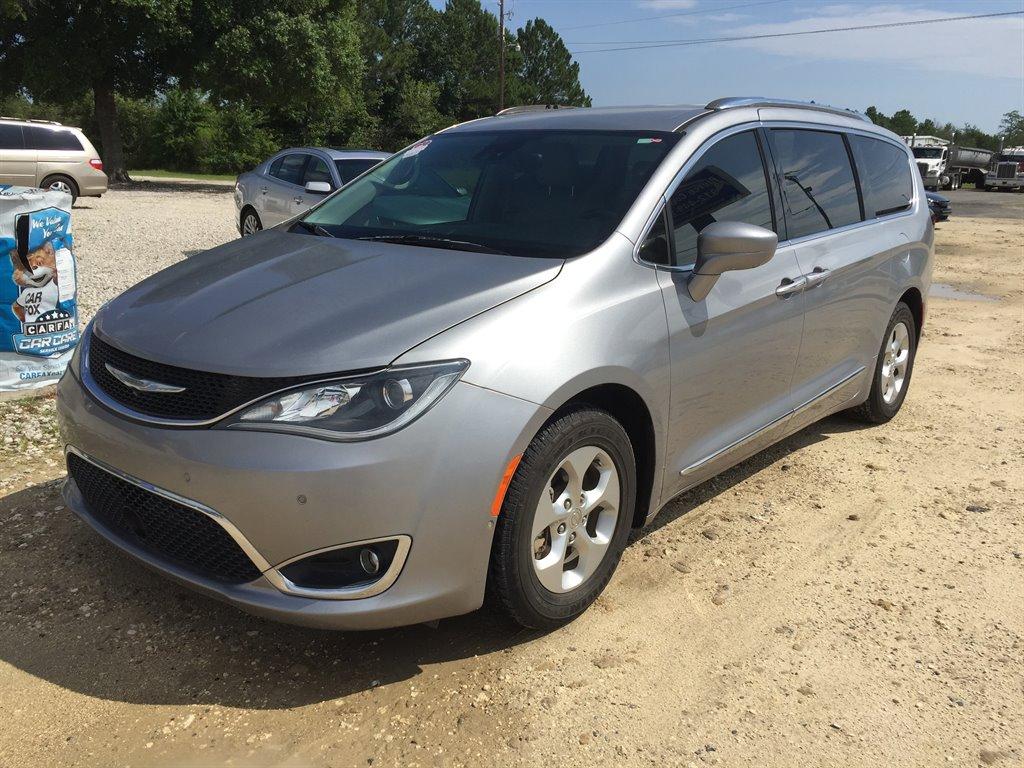 Thumbnail image of 2017 Chrysler Pacifica at Pierce County Auto