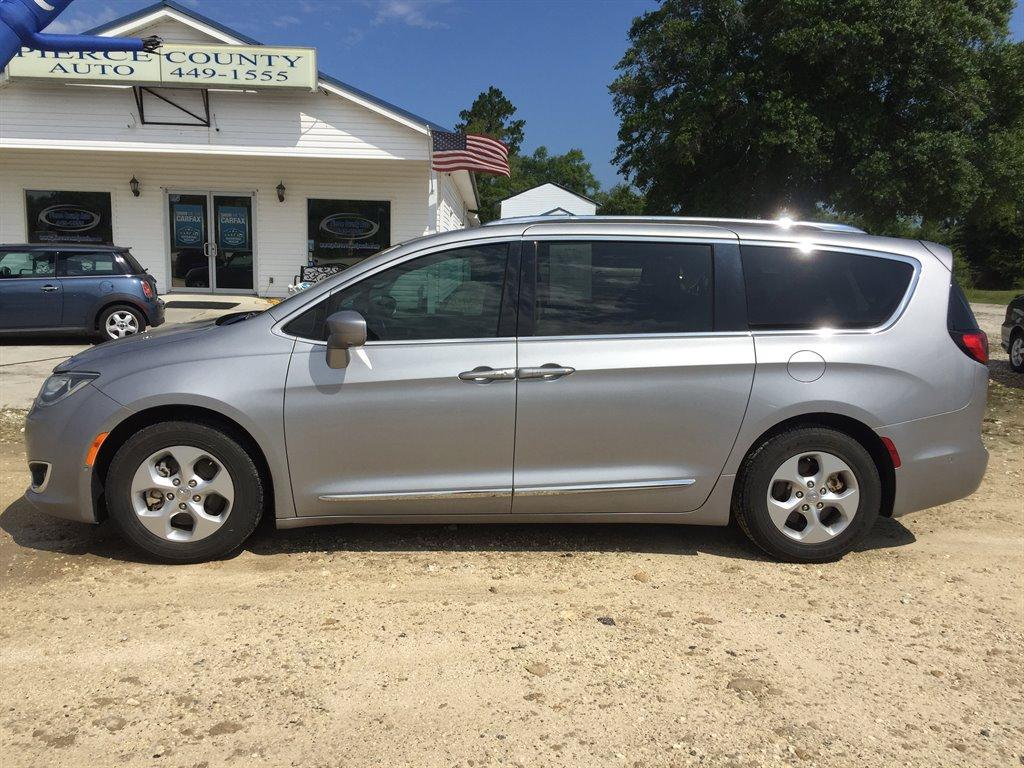 Thumbnail image of 2017 Chrysler Pacifica at Pierce County Auto