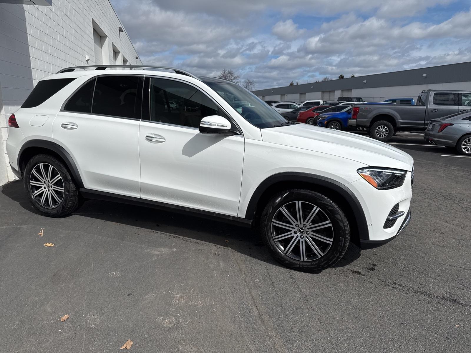 Thumbnail image of 2024 Mercedes-Benz GLE at MercedesBenzOfNovi of Novi, MI