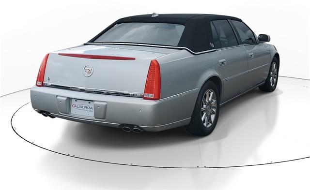 Thumbnail image of 2011 Cadillac DTS at Volkswagen of Grand Blanc