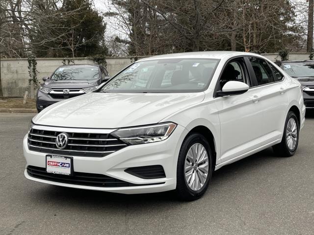 Thumbnail image of 2019 Volkswagen Jetta at Huntington Honda