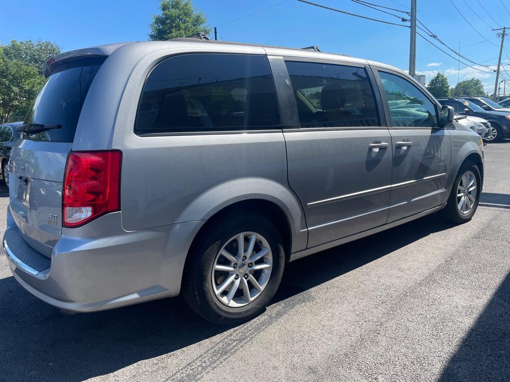 Thumbnail image of 2016 Dodge Grand Caravan at KAR G, INC. T/A ALPINA IMPORTS