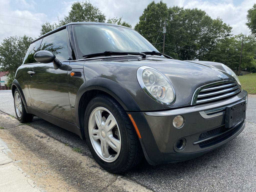 Thumbnail image of 2006 MINI Cooper at Edge Auto Sales