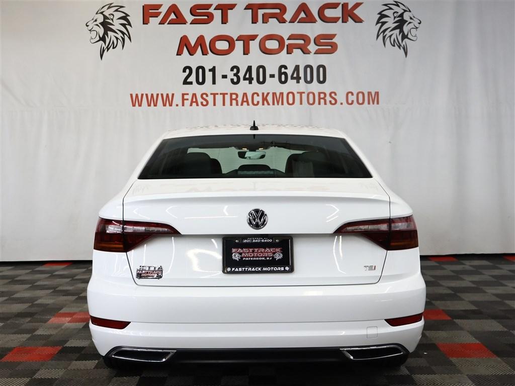 Thumbnail image of 2019 Volkswagen Jetta at Fast Track Motors