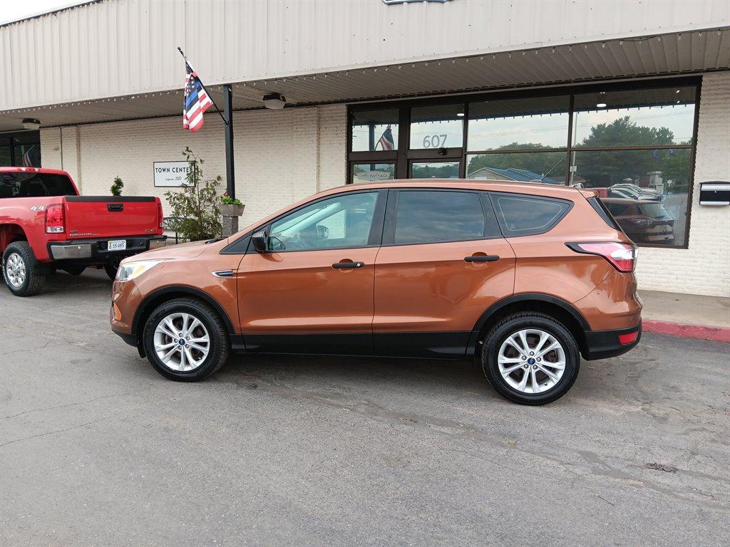 Thumbnail image of 2017 Ford Escape at AutoDealz of Shenandoah, VA