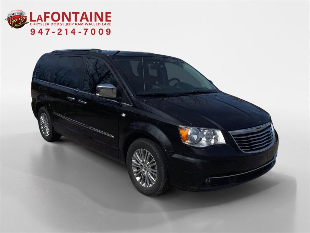 Thumbnail image of 2014 Chrysler Town and Country at LaFontaine Chrysler Dodge Jeep Ram of Walled Lake