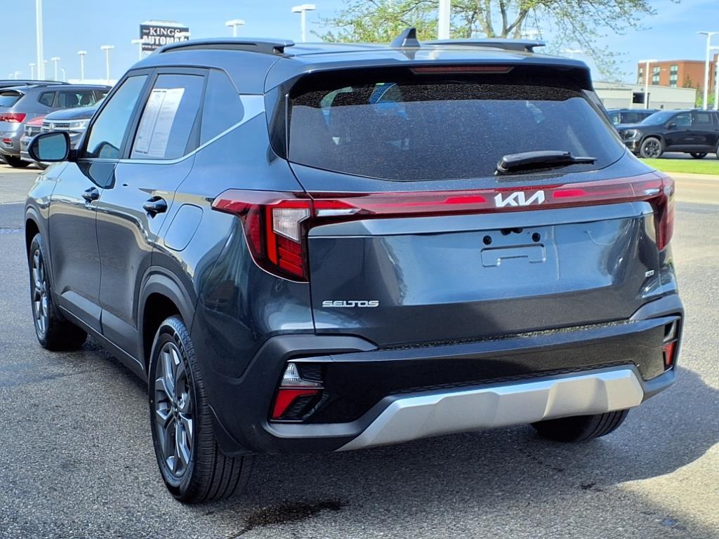 Thumbnail image of 2024 Kia Seltos at Kings Volkswagen