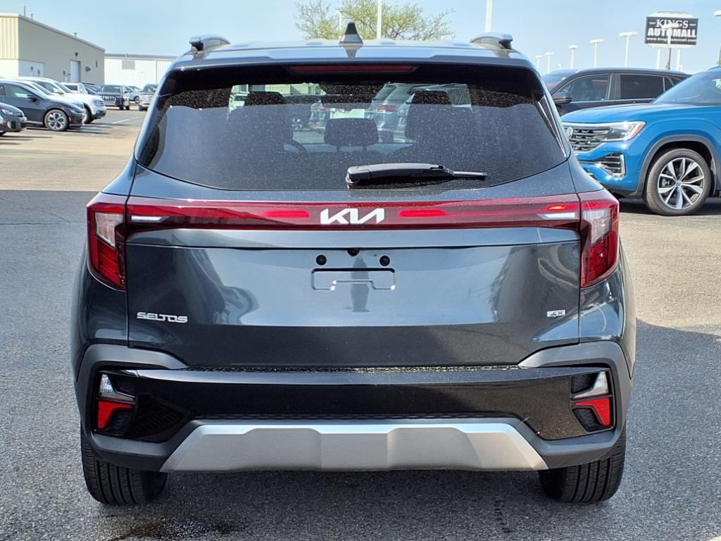 Thumbnail image of 2024 Kia Seltos at Kings Volkswagen