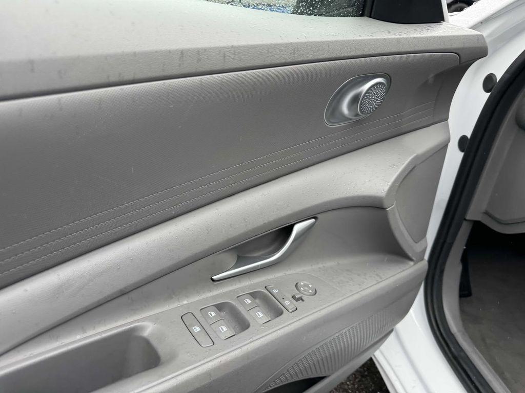 Thumbnail image of 2023 Hyundai ELANTRA at Advantage Hyundai Genesis of North Shore