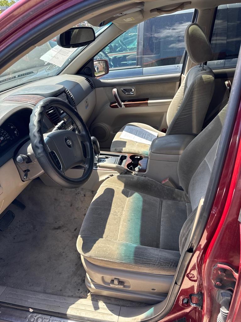 Thumbnail image of 2006 Kia Sorento at ST. LOUIS AUTO CAR SALES