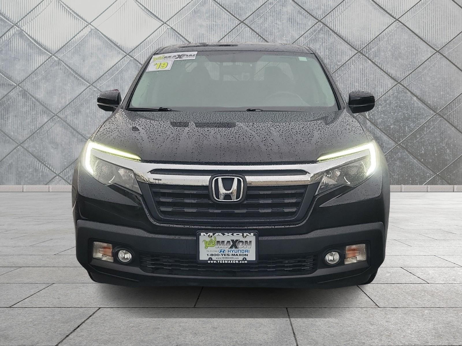 Thumbnail image of 2019 Honda Ridgeline at Maxon Hyundai Inc.