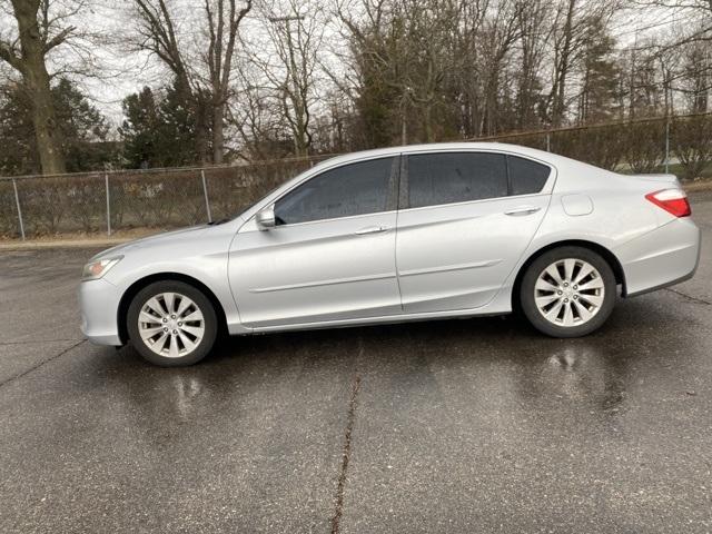 Thumbnail image of 2013 Honda Accord at LaFontaine Subaru