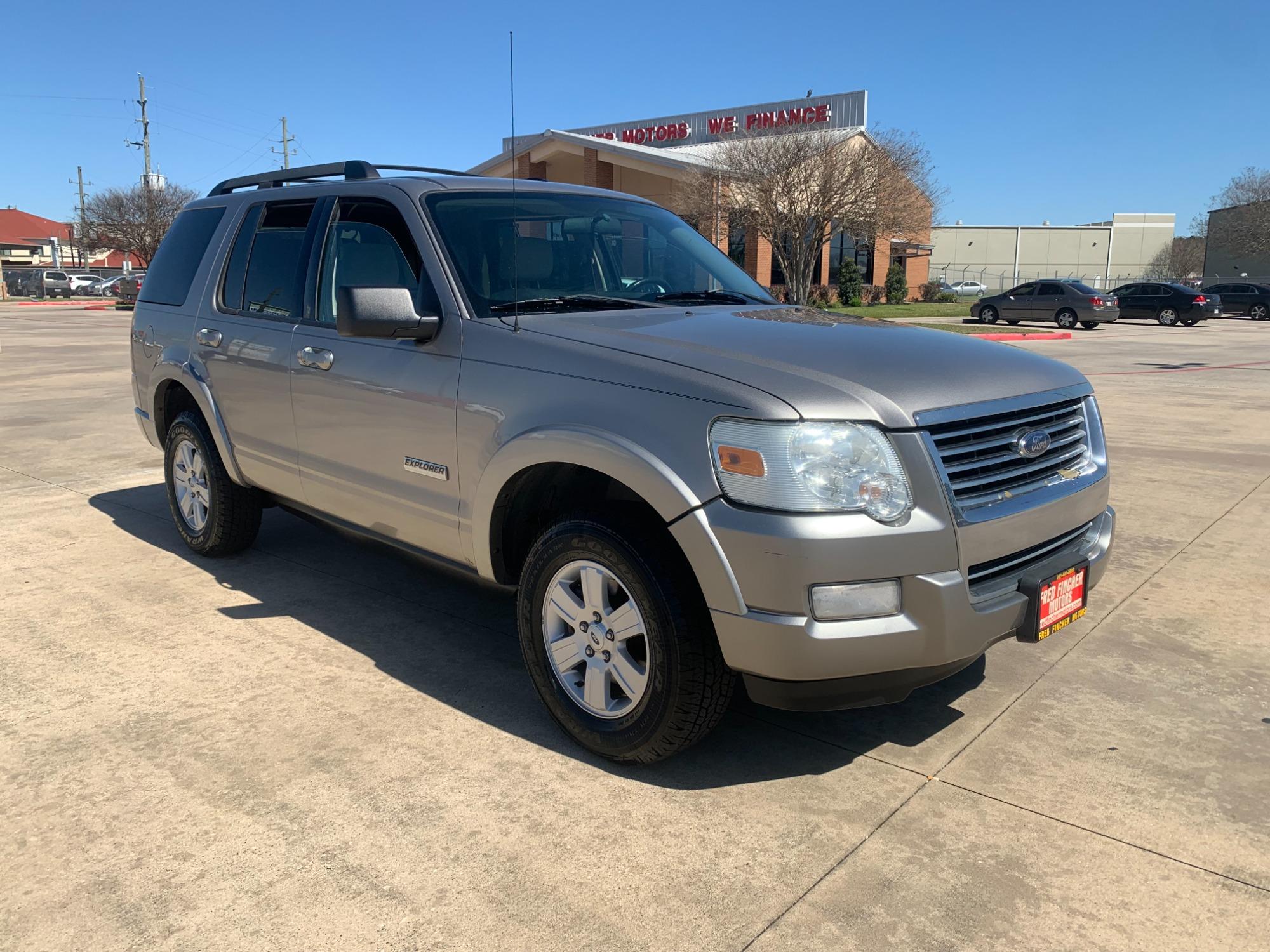 Thumbnail image of 2006 Ford Explorer at Fred Fincher Motors